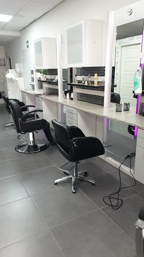 KAPSALON DELFT & BEAUTYCENTER - Netherlands