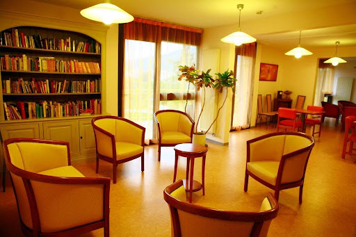 Photo de Maison de Retraite Le Val de Serres à Serres-Castet (64121)