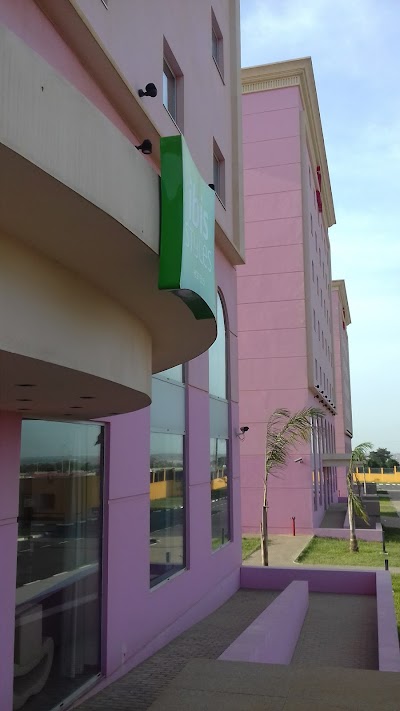 Photos of iu Hotel Luanda Viana