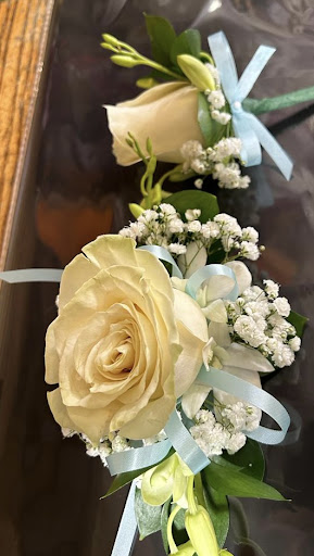 Arely's Flowers Plants & Gifts Richmond
