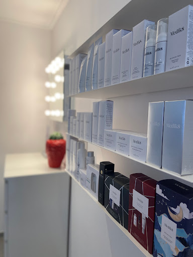 Schoonheidssalon DermaLounge - Thumbnail