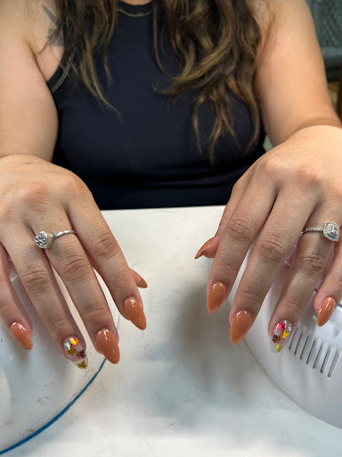 Ha nails - Visual