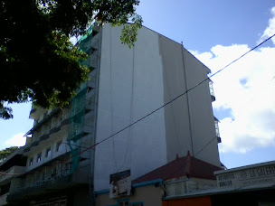Photo n°19 de J.BERTHOLET travaux acrobatiques multiservices élagage Luberon Vaucluse à Gargas (Service d'élagage)