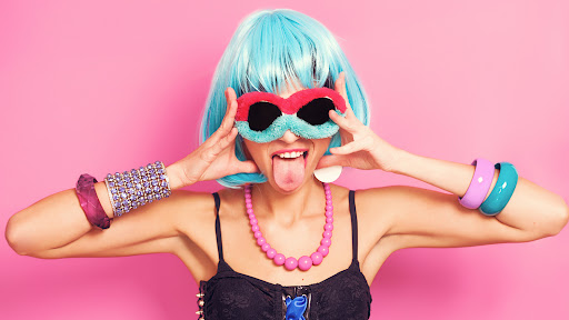 Wigging Out - Thumbnail