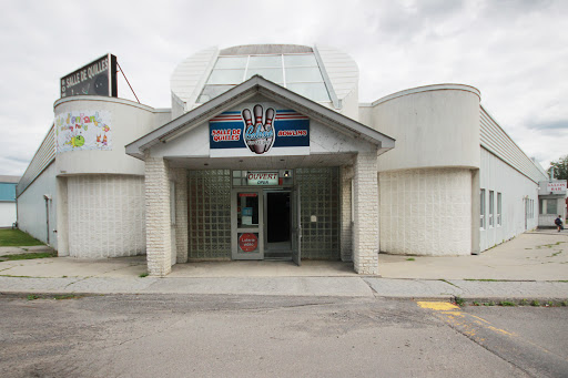 Galaxie Bowling - Salles des Quilles Gallery - Canada