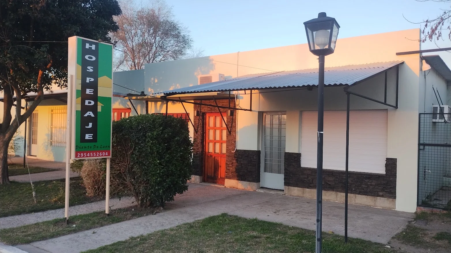 HOSPEDAJE Diente de León