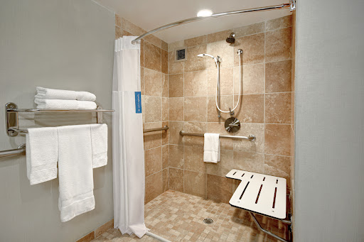 Hampton Inn & Suites Alexandria Old Town Area South - Thumbnail