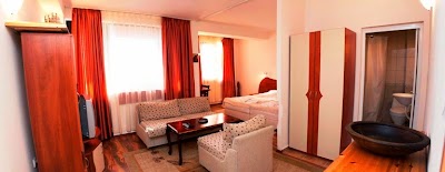Photos of Hunter's Lodge Family Hotel (Lovna Sreshta)