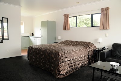 Photos of Tudor Lodge Motel