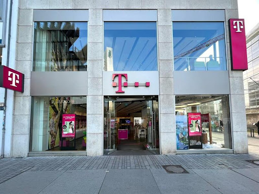 Telekom Shop Dusseldorf city center