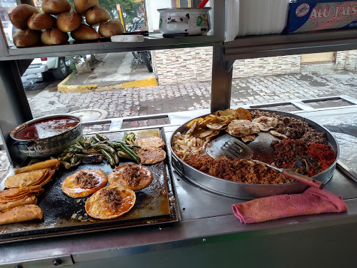 Tacos Los Nicos El Barrio - Thumbnail