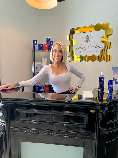 Candybee Esthetics - Visual