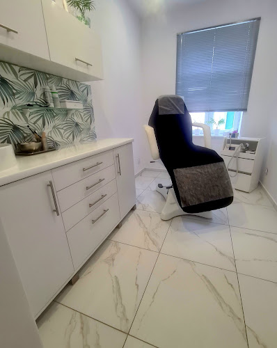 Comentarii opinii despre Salon Kosmetyczno-Podologiczny "Oleńka " BARBER SHOP