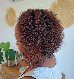 Photo n°3 de le salon at home à Saint-Leu (Salon de coiffure)