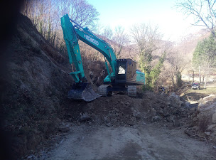 Photo n°9 de A.B.T.P. à Burzet (Société de travaux publics)