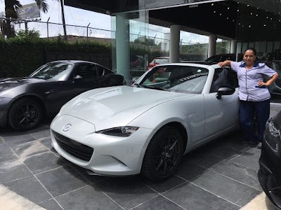 Photos of Vehiculos Del Camino - Mazda