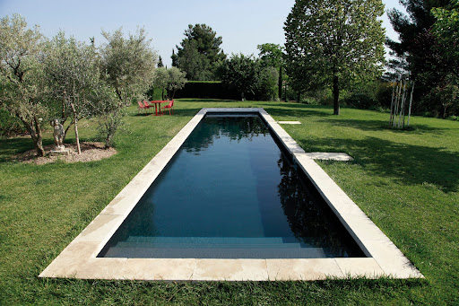 Photo de Piscines Desjoyaux à Saint-Vérand (38160)