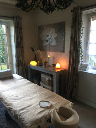 Massage - Shiatsu Thérapeutique - Chi Nei Tsang - Christelle Plumel