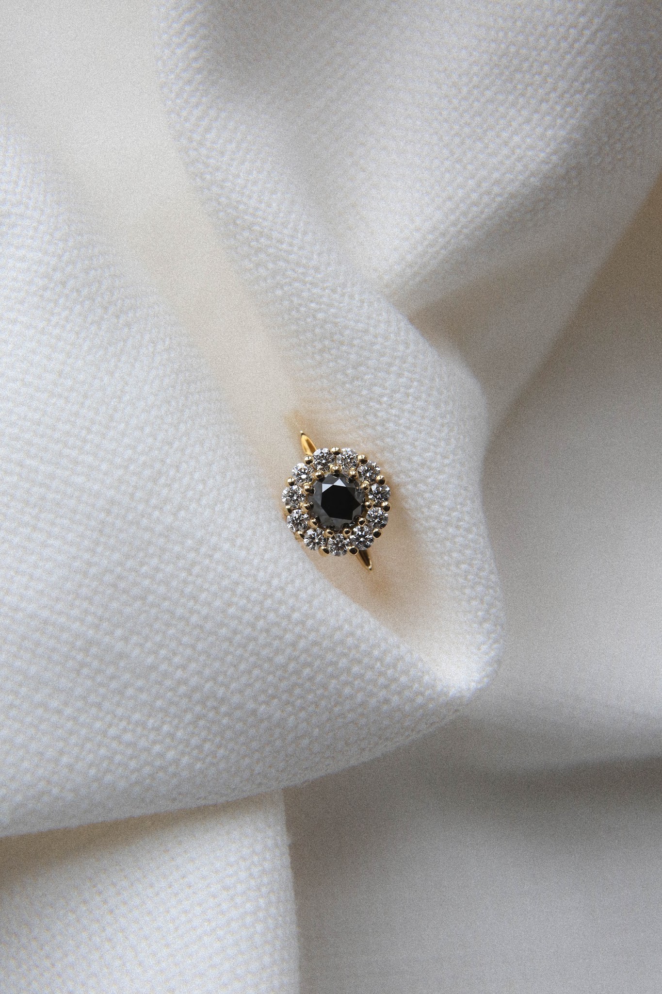 Cahve Studio - Design Your Own Jewellery | Bespoke Wedding Rings and Engagement Rings | Sheffield - Jewellery - photo 1