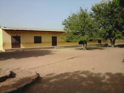 Photos of Public Primary School De Diamakani