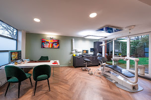 Photo n°8 de Dr Matthieu Declercq, Chirurgien dentiste - Implantologie exclusive à Tourcoing (Stomatologue)