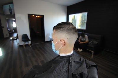 Lunavista Barbershop