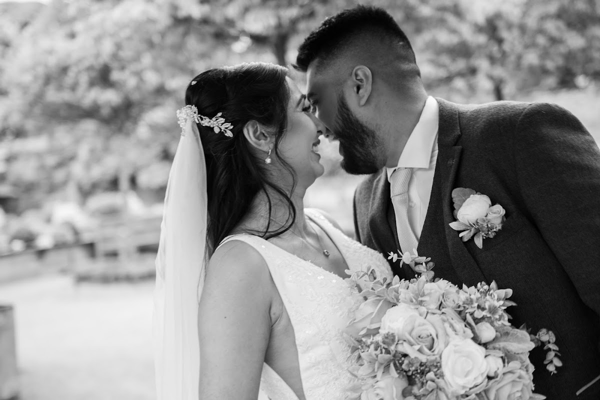 RA Wedding & Commercial Photography - Photographers in Bradford