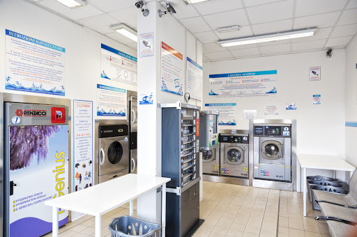 Lavanderia self service Puliti e Asciutti