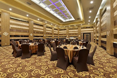 Photos of Grand Tjokro