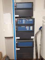 Photo n°2 de Pyrénées Habitat Incendie SARL à Laloubère (Magasin de matériel de surveillance)