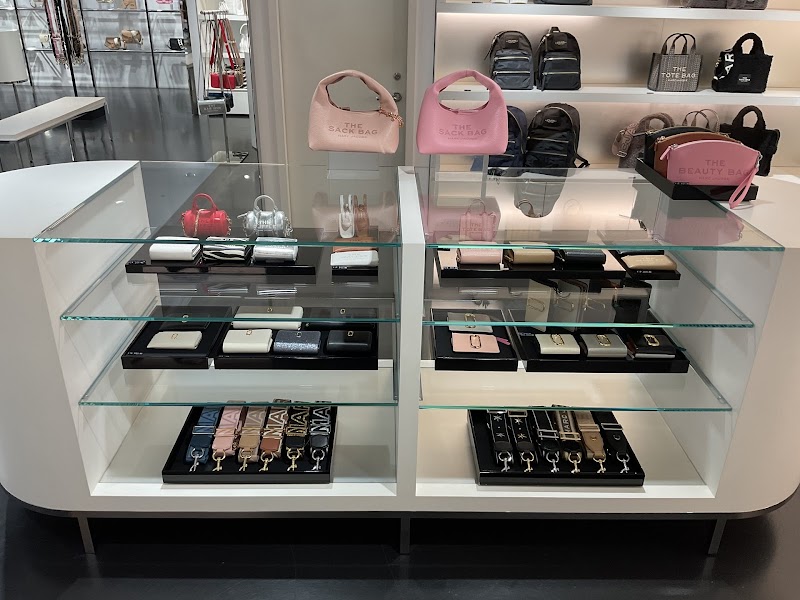 マーク ジェイコブス 鶴屋店