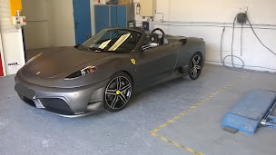 Photo n°1 de Carrosserie Ajana à Le Luc (Atelier de carrosserie automobile)