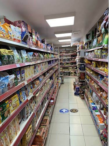 Kubus Mini Market - Supermarket