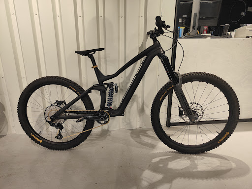 Trailtoys - Visual