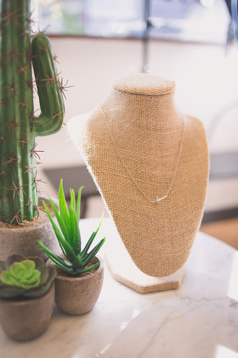 Asterisk Boutique - Visual