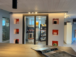 Photo n°1 de Perrin Stores & Menuiseries - Véranda Veranco - Terre de Fenêtre à Marnaz (Constructeur d'abris de jardin)