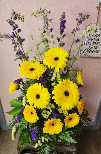 Bouquets by Beth - Thumbnail