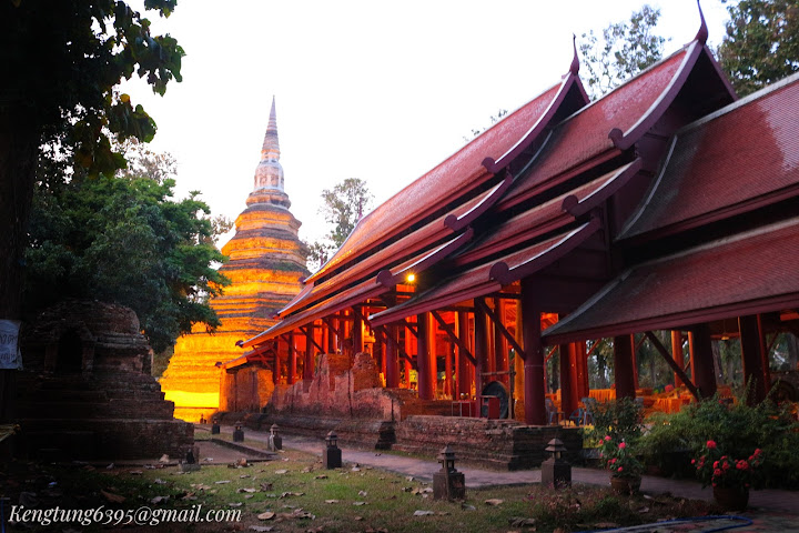 Wat Chedi Luang by null