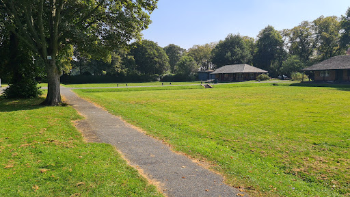 Moor Park - Visual