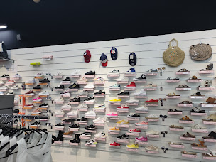 Photo n°20 de ESPACE DES MARQUES - LA GUERINIERE à La Guérinière (Magasin de vêtements pour jeunes)