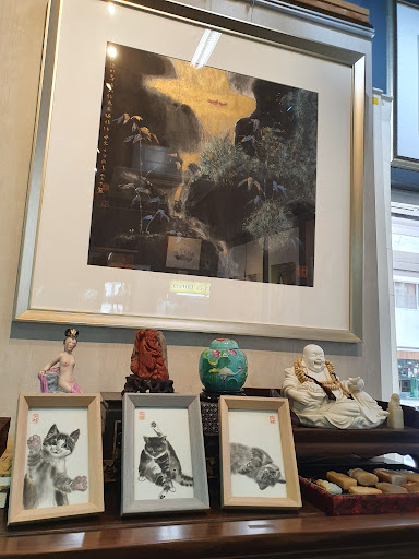 Converge Art Gallery Pte Ltd - Thumbnail