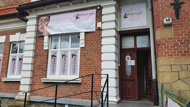 Salon fryzjersko - kosmetyczny - Salon fryzjerski