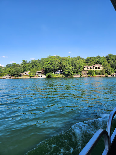 Lake Lure Boat Rental - Thumbnail