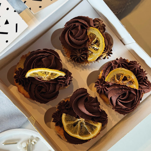 Hali Bakes Logo
