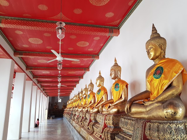 Wat Pho (Reclining Budha Statue)