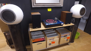 Photo n°11 de Vinyle & Hifi Vintage à Compiègne (Magasin d'électronique)