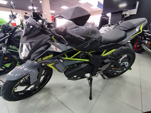 Photo n°5 de Sud Ouest Moto Kawasaki à Libourne (Magasin de motos)