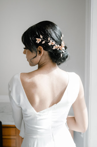 Garter & Veil - Thumbnail