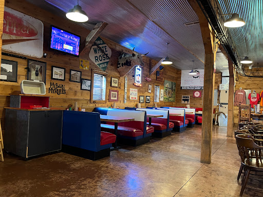 Boone's BBQ Barn Logo
