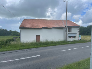 Photo n°6 de Espace vert d’aquitaine à Saint-Christoly-de-Blaye (Couvreur)
